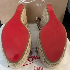 送料関税込み★Christian Louboutin★Ariellaゼブラ柄サンダル 送料関税込み☆Christian Louboutin☆Ariellaゼブラ柄サンダル